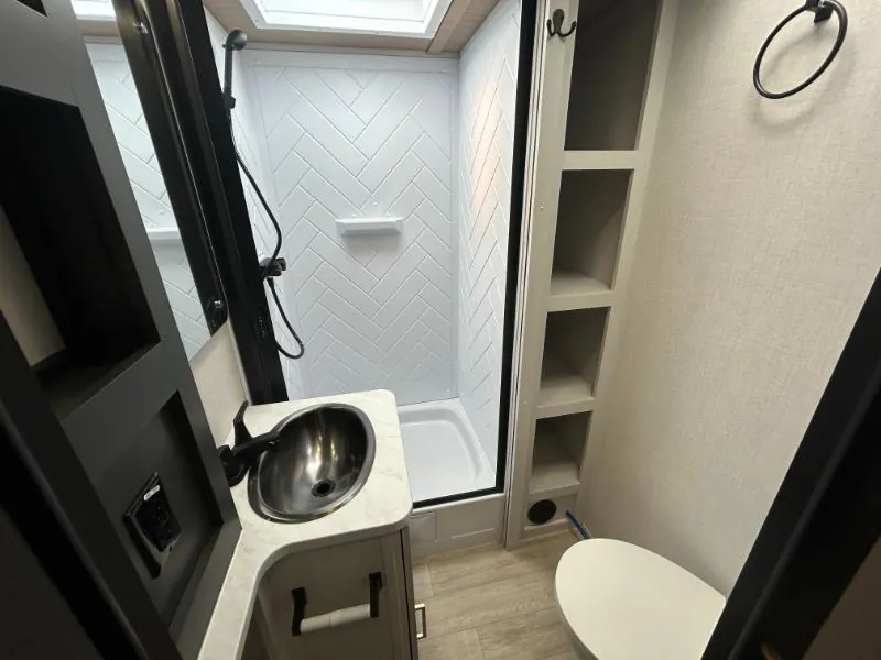 2027 Forest River Vibe 2900KB, Photos photo 18