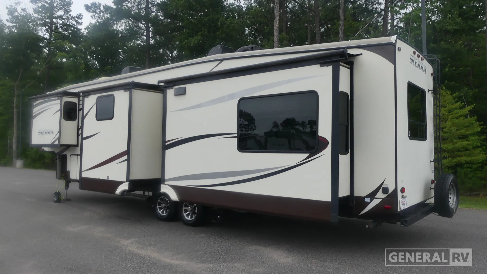 2016 Forest River Sierra 371REBH - Photo 4
