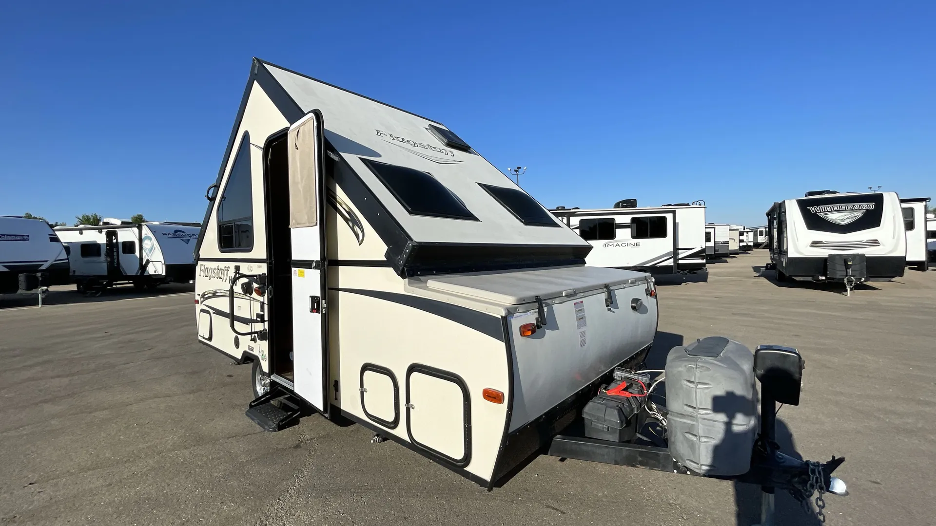 2016 Forest River Flagstaff Hard Side T19QBHW - Photo 2