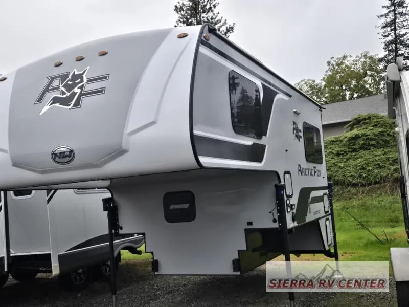 2026 Northwood Arctic Fox Camper 865 - Photo 4