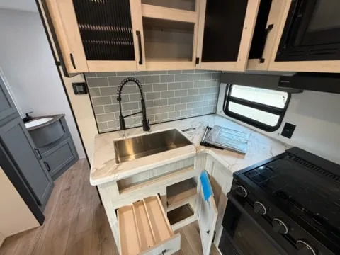 2026 Palomino Puma 337BH, Photos photo 12