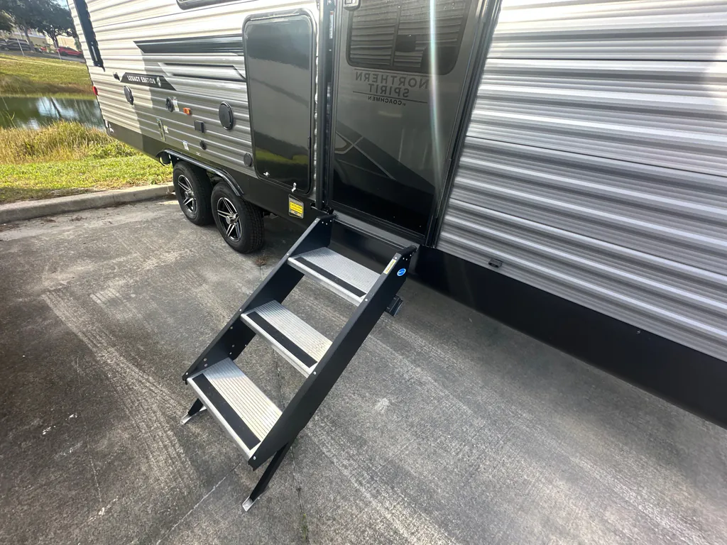 2026 Coachmen Catalina Legacy Edition 243RBS, Photos photo 10