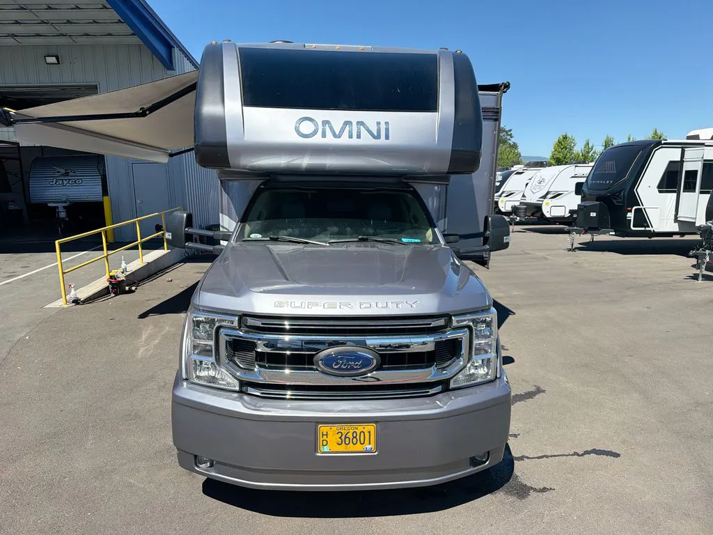 2021 Thor Motor Coach Omni RB34 - Photo 3