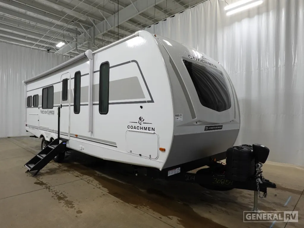 2025 Coachmen Freedom Express Ultra Lite 274RKS - Photo 2