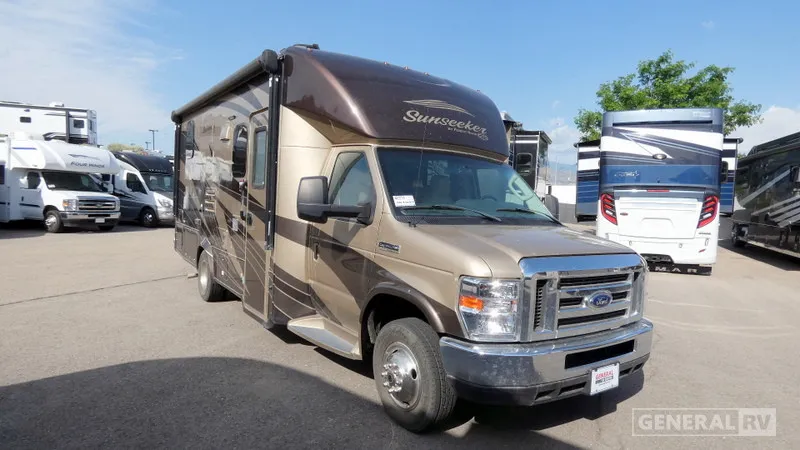 2018 Forest River Sunseeker 2430S - Photo 2