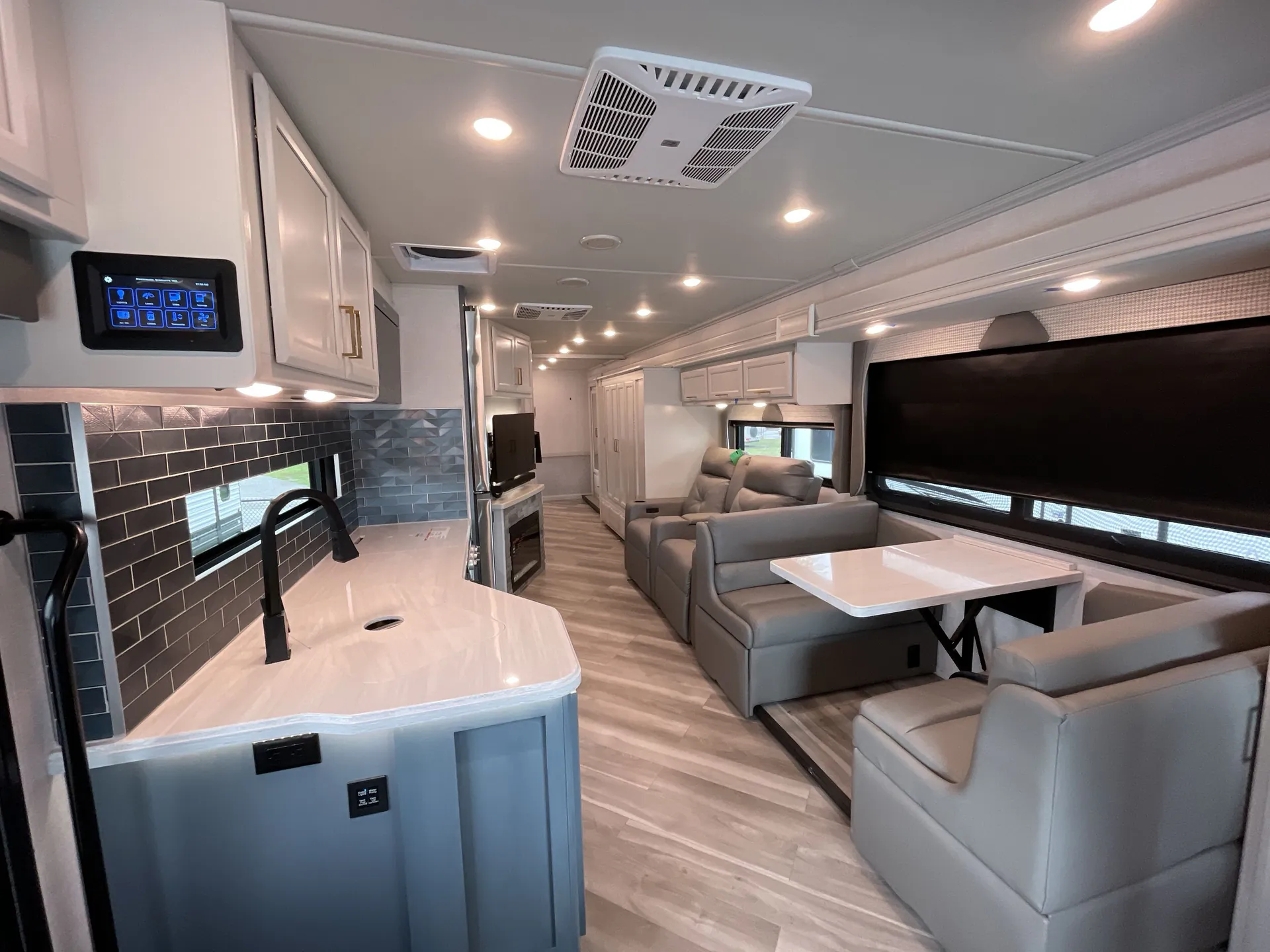 2026 fleetwood Bounder 36F — living area main
