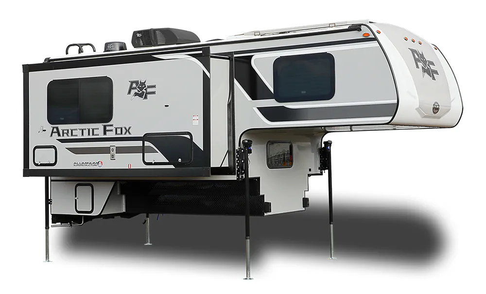 Arctic Fox Camper 1140 exterior