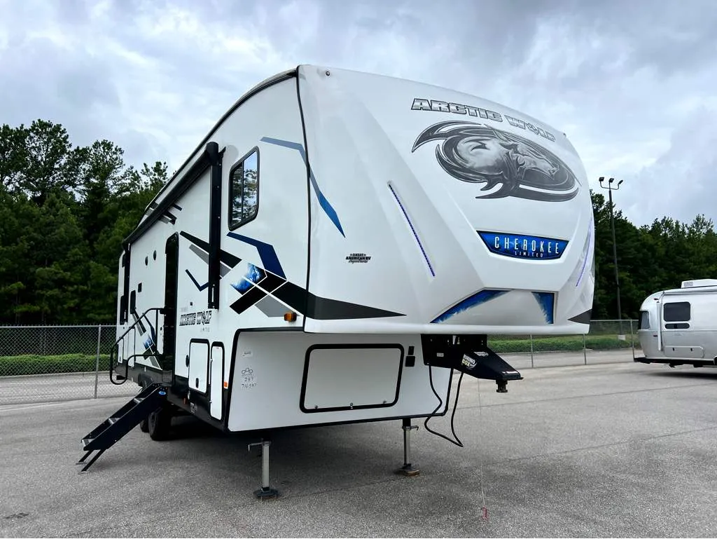 2024 Forest River CHEROKEE ARTICWOLF 287BH - Photo 2