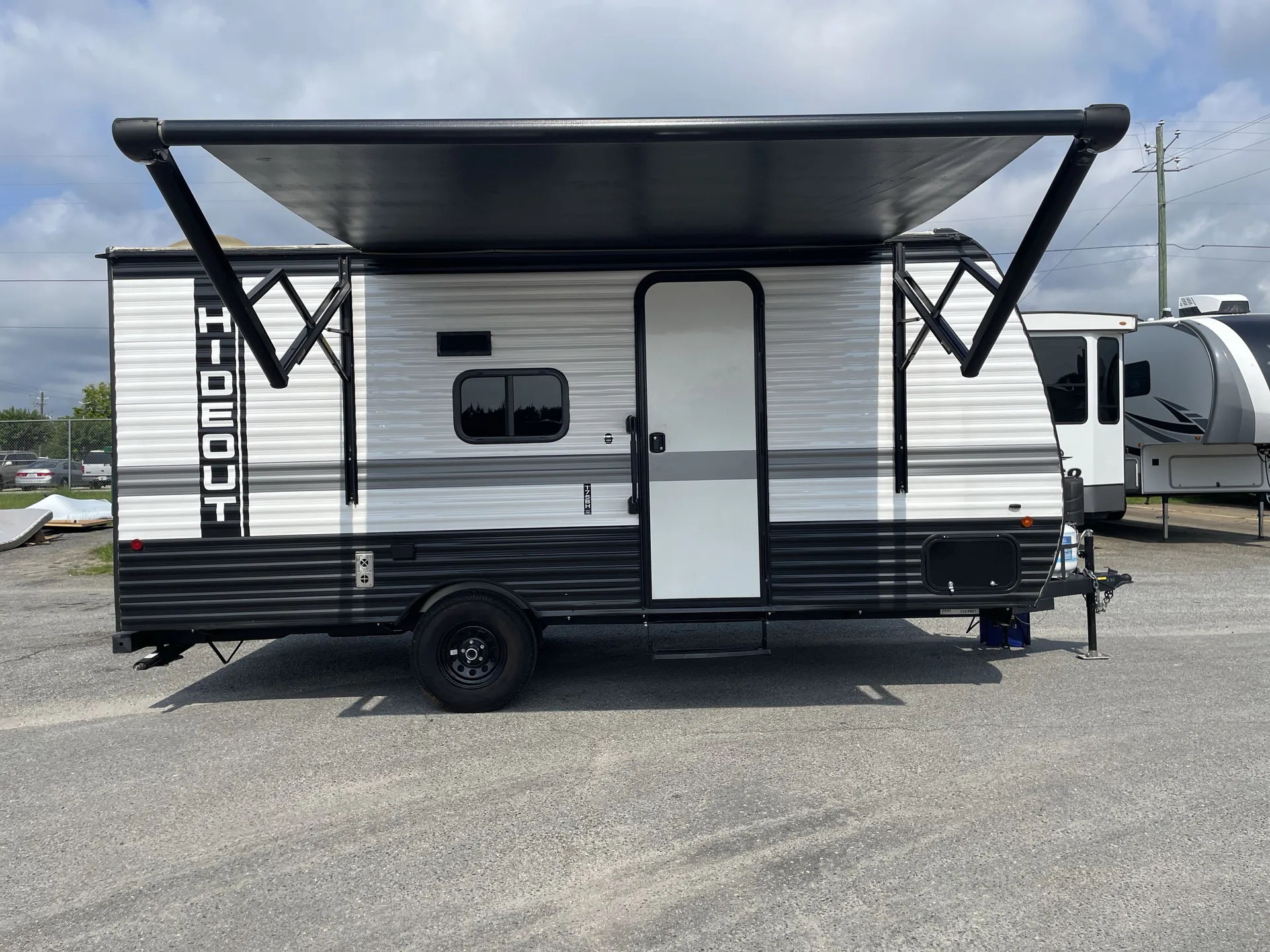2024 Keystone Hideout Sport 175BH — campside