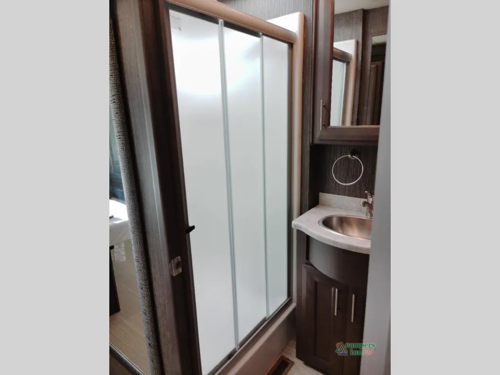 2021 Thor Motor Coach Challenger 35MQ, Photos photo 57