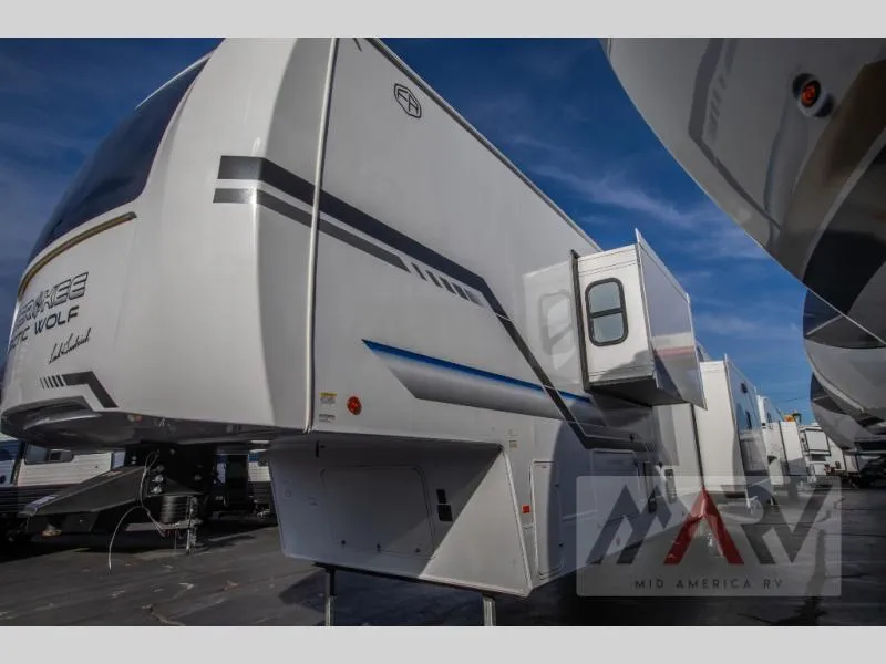 2026 Forest River Cherokee Arctic Wolf 38LEAHG - Photo 3