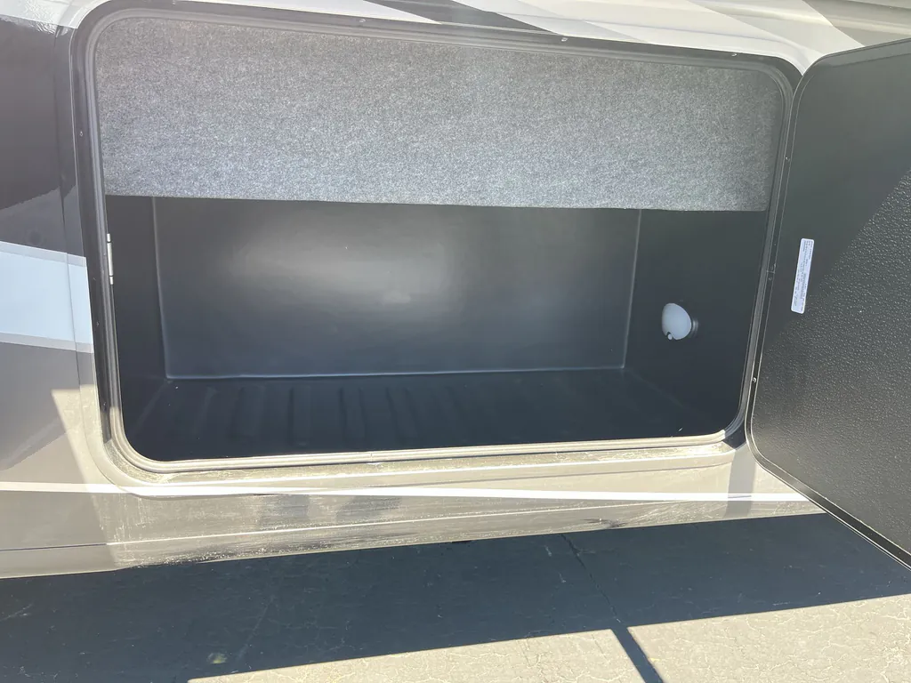 2027 Entegra Coach Vision XL 36C, Photos photo 30