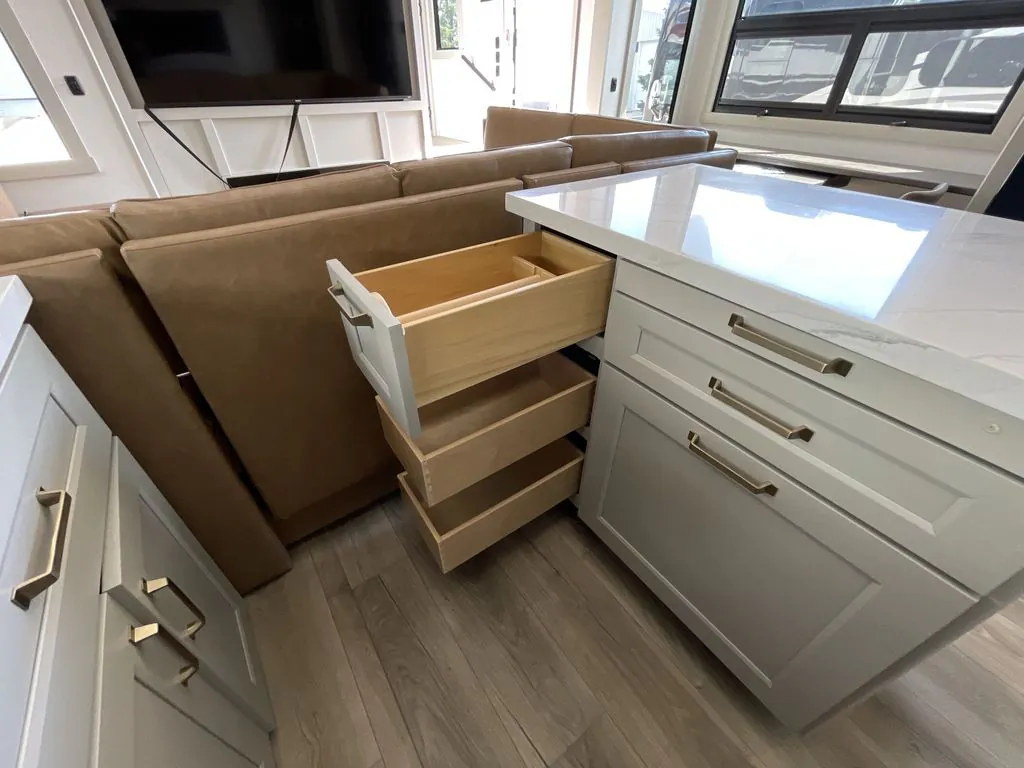 2025 Brinkley Model G 3250, Photos photo 24