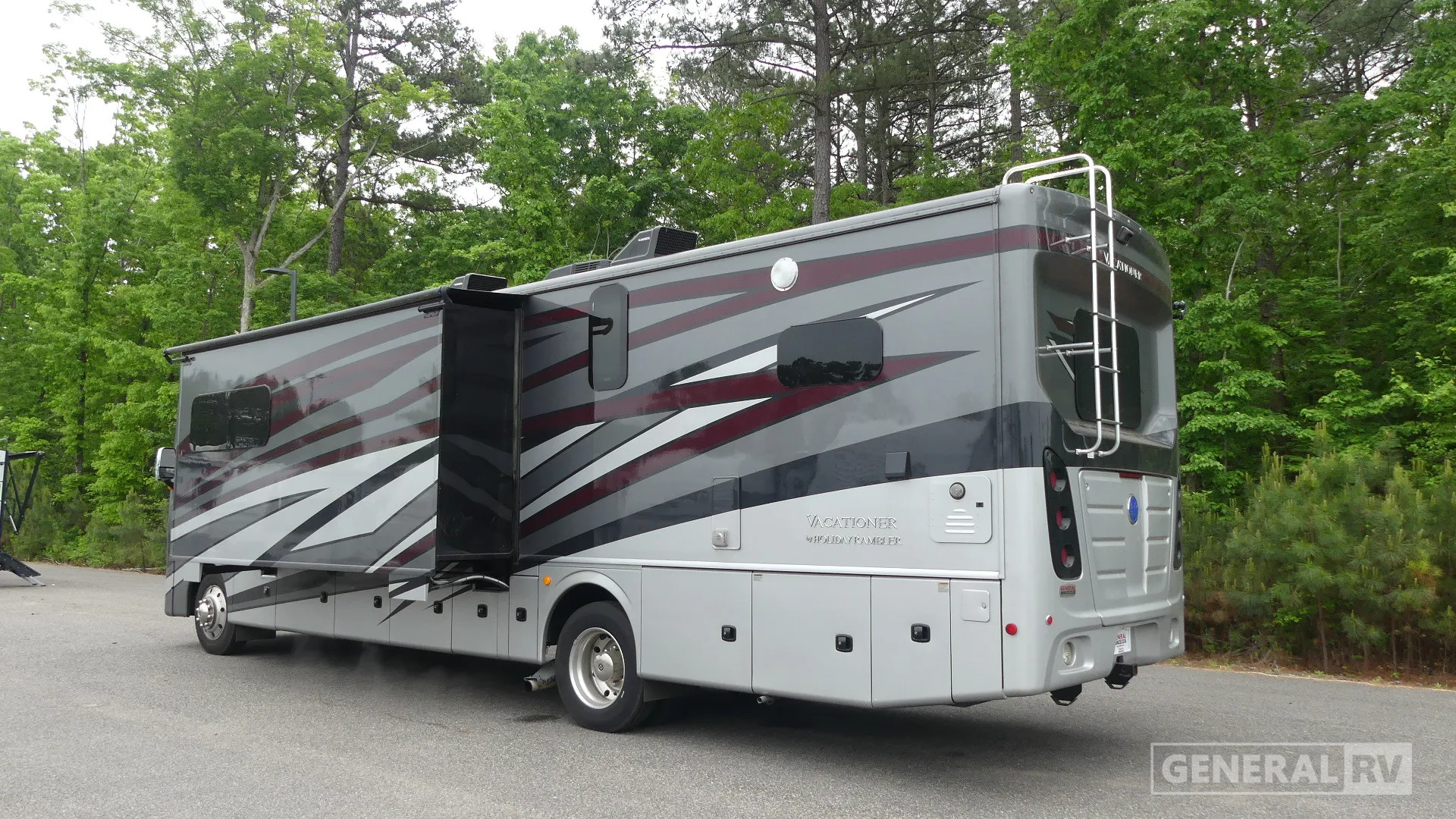 2024 Holiday Rambler Vacationer 35GL - Photo 4