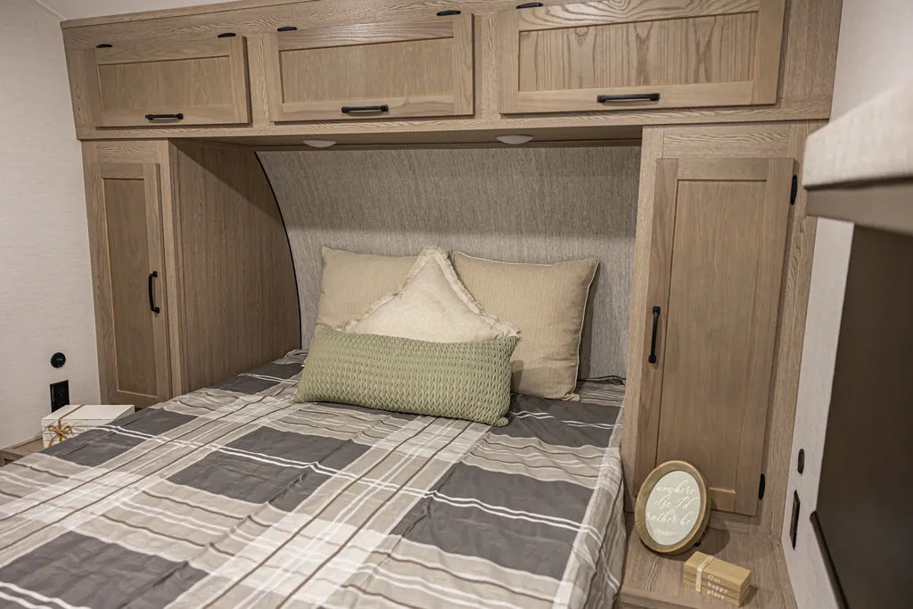 2026 Gulf Stream Conquest 323TBR, Photos photo 30