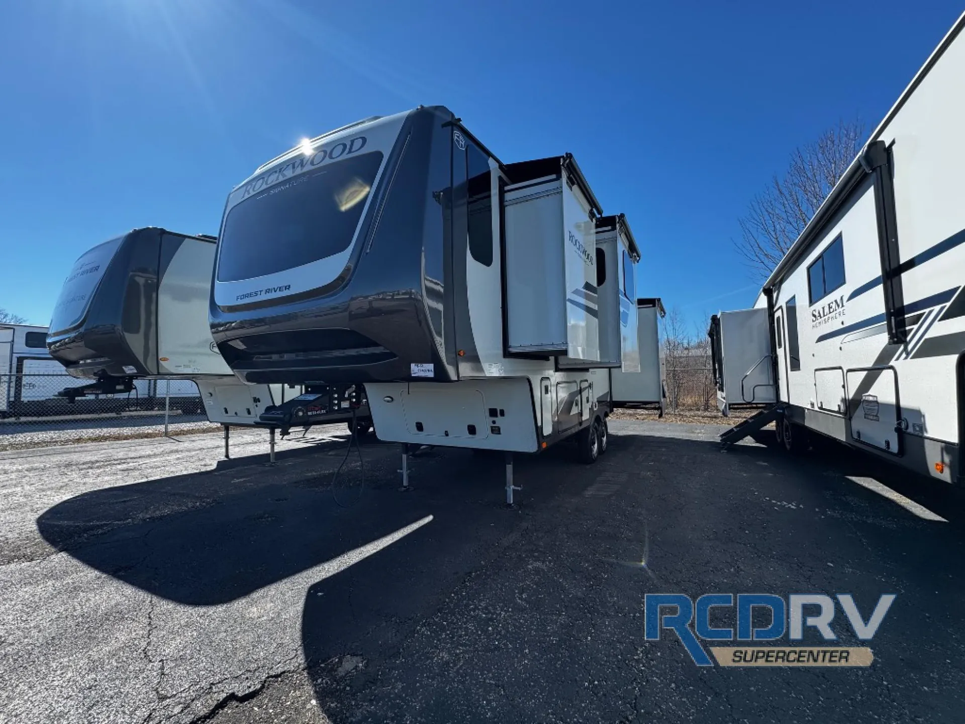 2026 Forest River Rockwood Signature 290SFK - Photo 3