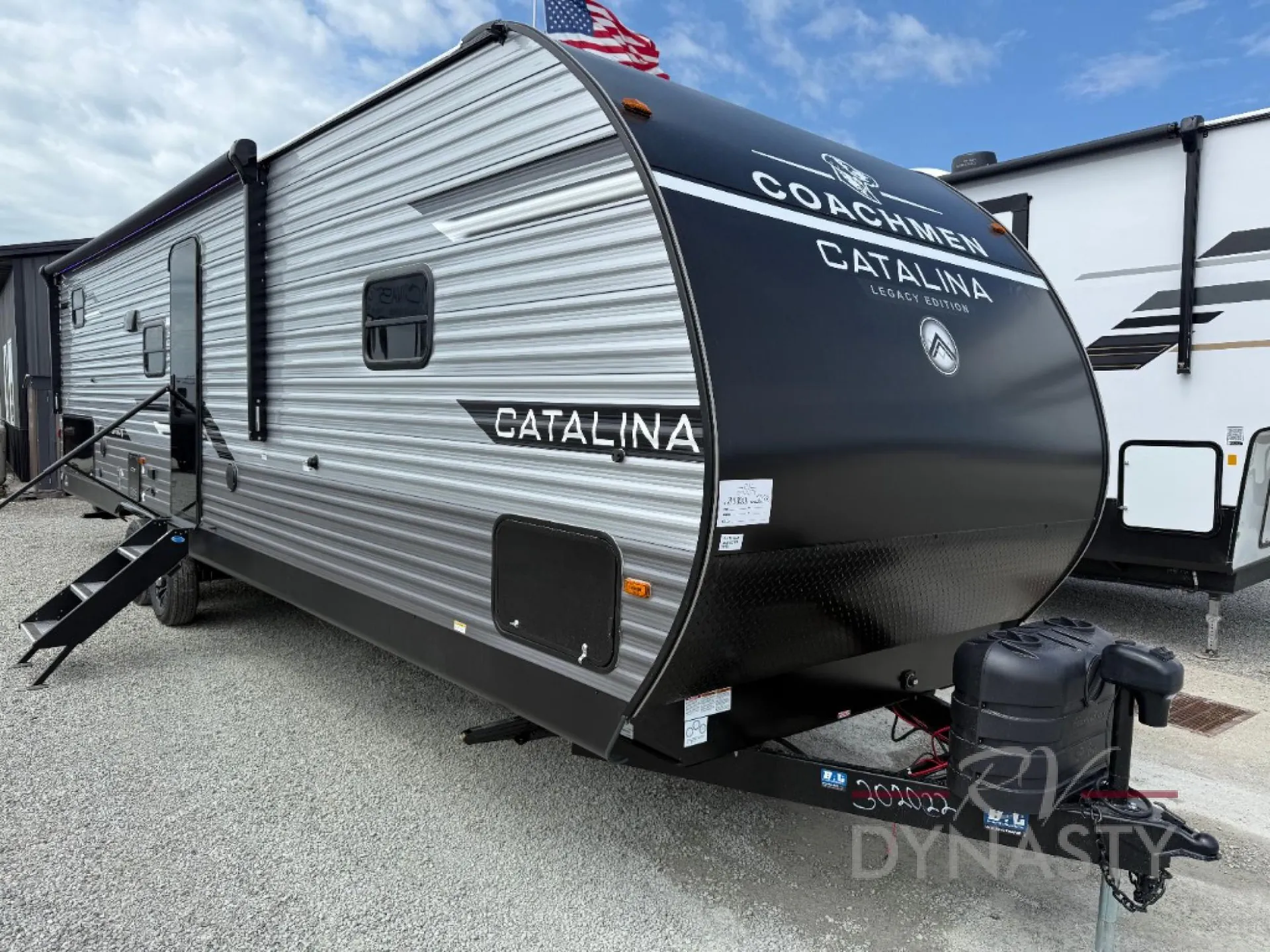 2026 Coachmen Catalina Legacy Edition 293TQBSCK - Photo 2