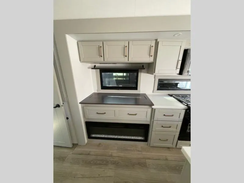 2026 Brinkley Model Z 3515, Photos photo 35