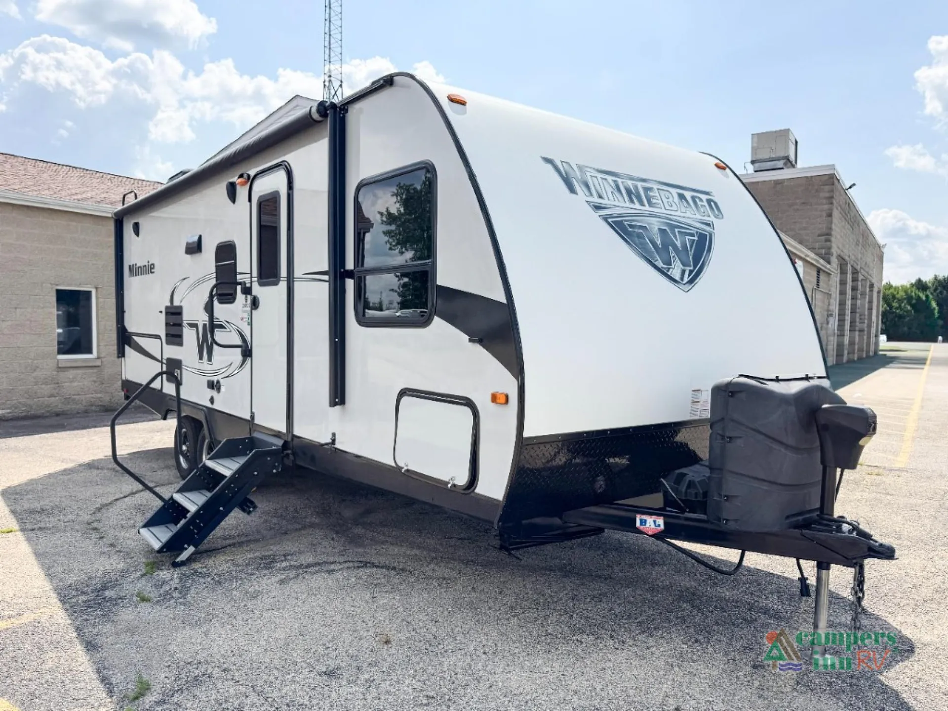 2018 Winnebago Minnie 2201DS - Photo 3
