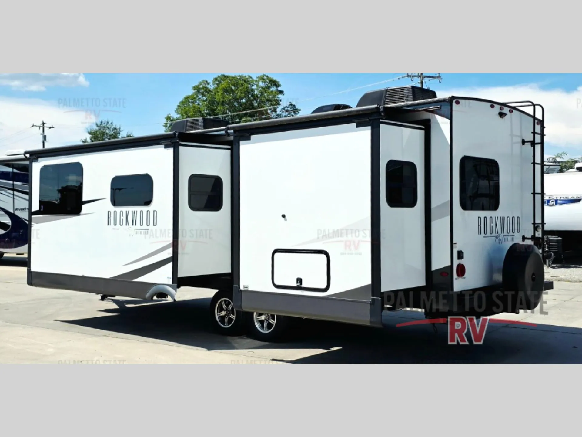 2024 Forest River Rockwood Ultra Lite 2608BS — Photo 6