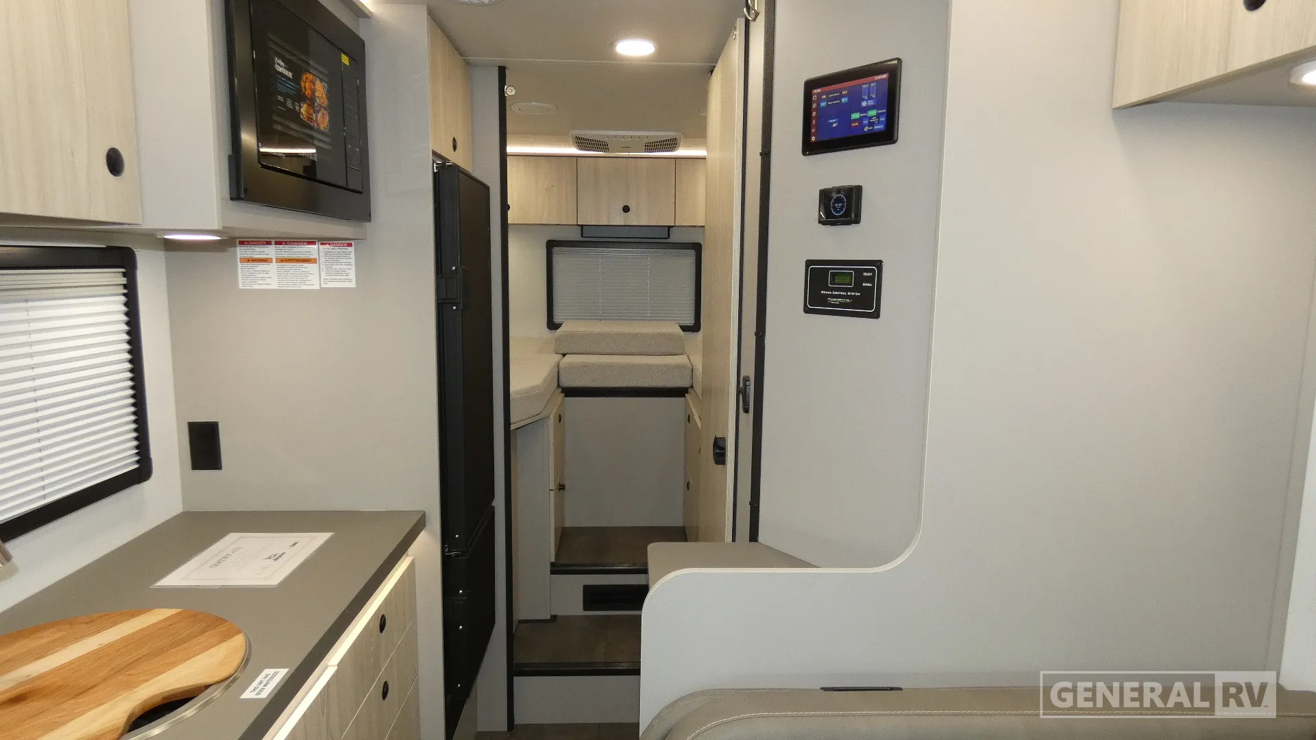 2026 Entegra Coach Condor 22T - Photo 3