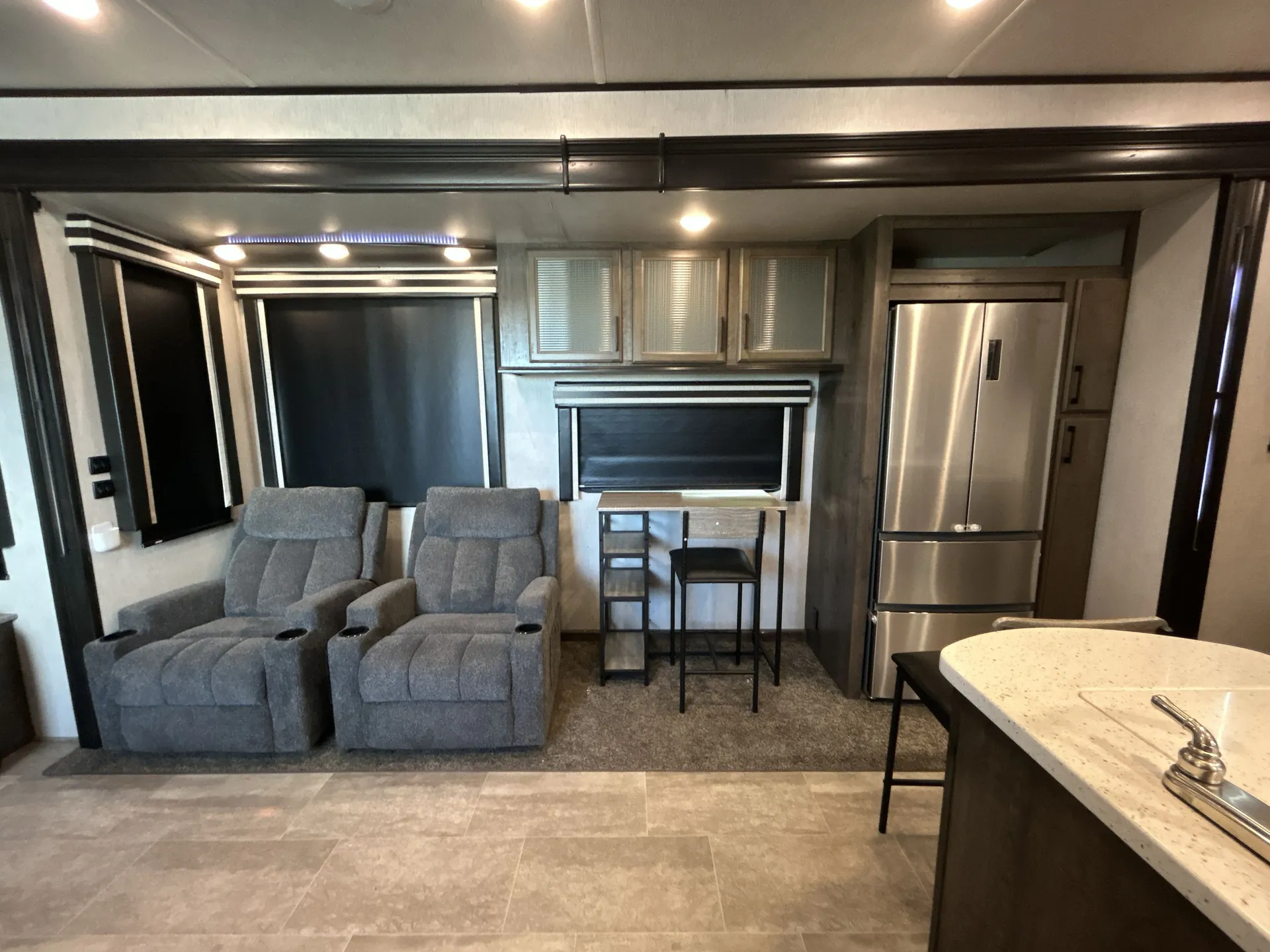 2019 Heartland Gateway 3230 CK — campside