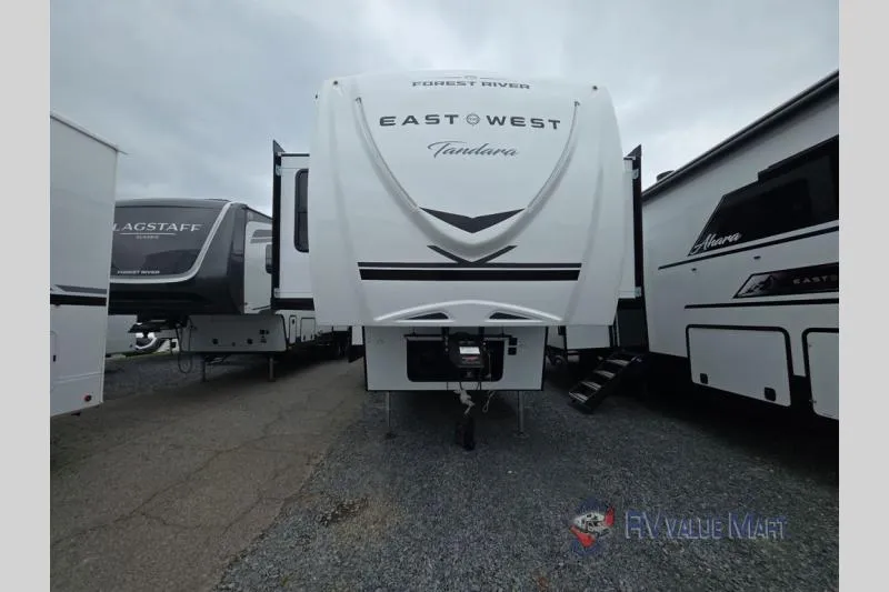 2026 East to West Tandara 390FL - Photo 4