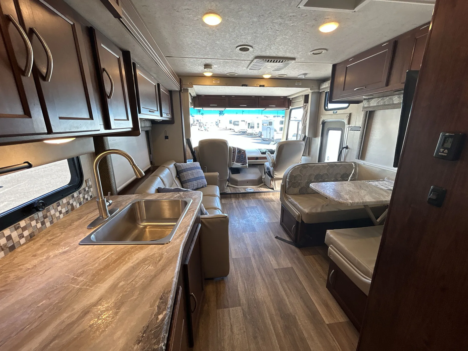2019 Coachmen Pursuit 29SS — living area main