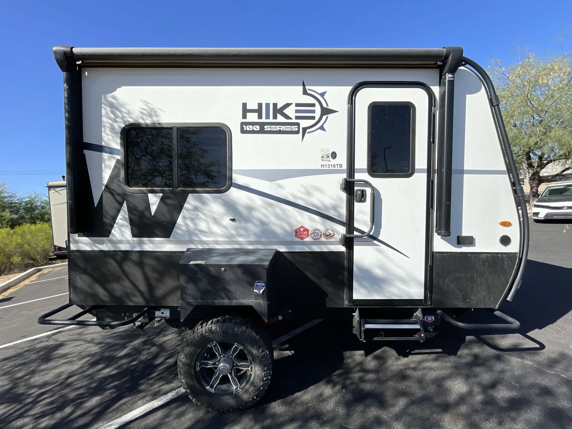2023 Winnebago HIKE 100 1316TB — campside