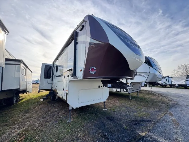 2017 Heartland Bighorn 3575EL - Photo 2