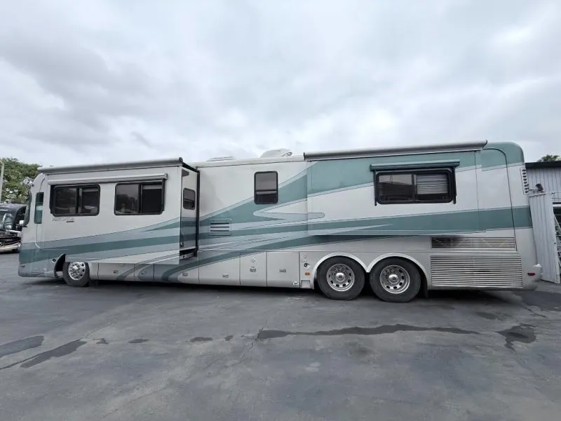 2005 Holiday Rambler Navigator 43PBQ - Photo 2