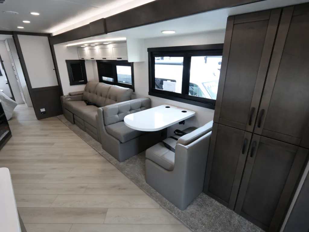 2027 Entegra Coach Accolade 37K, Photos photo 16