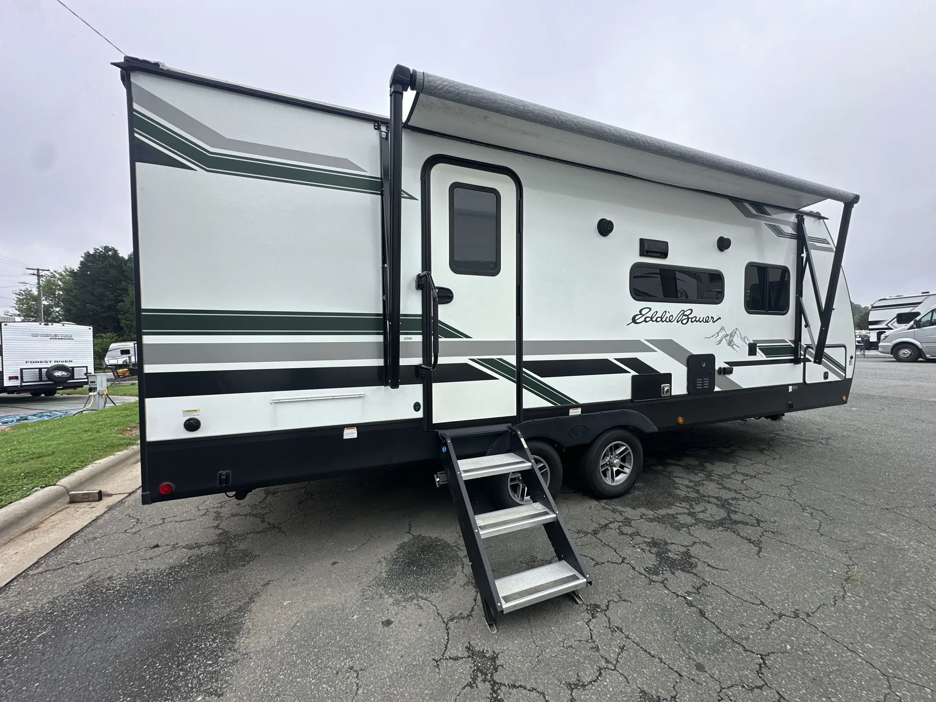 2024 Dutchmen Eddie Bauer 23RB — living area main