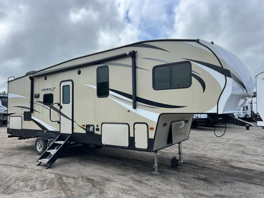 2019 Keystone Hideout 262RES - Photo 2