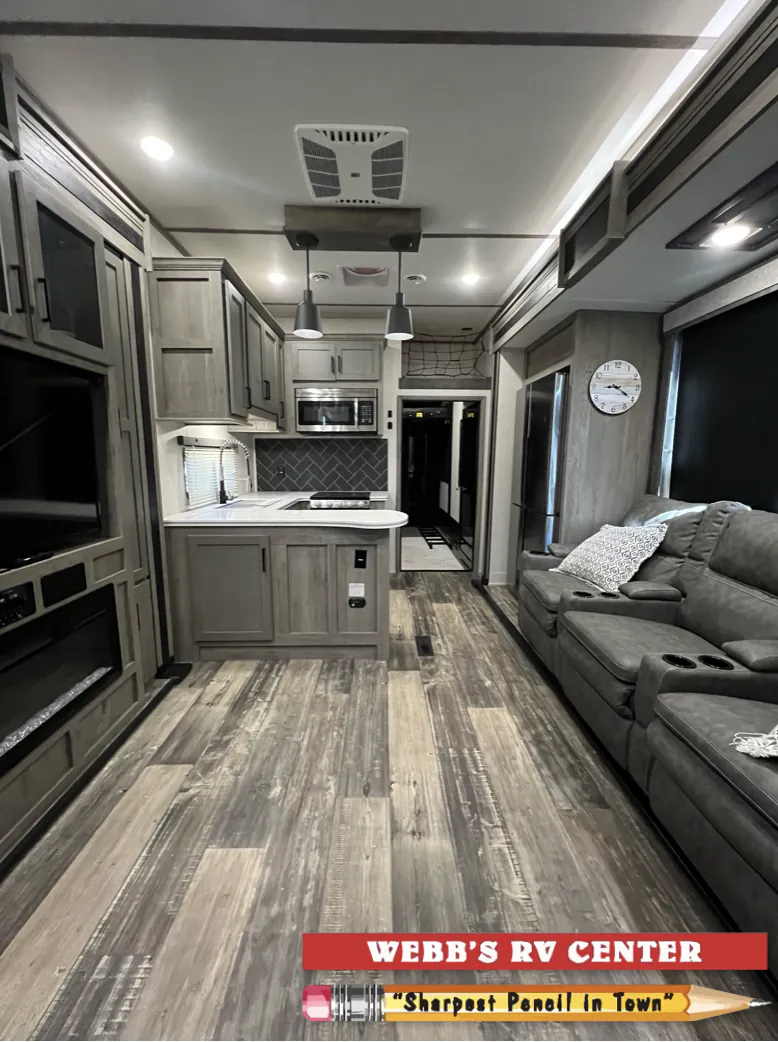 2021 Keystone Raptor 423, Photos photo 9