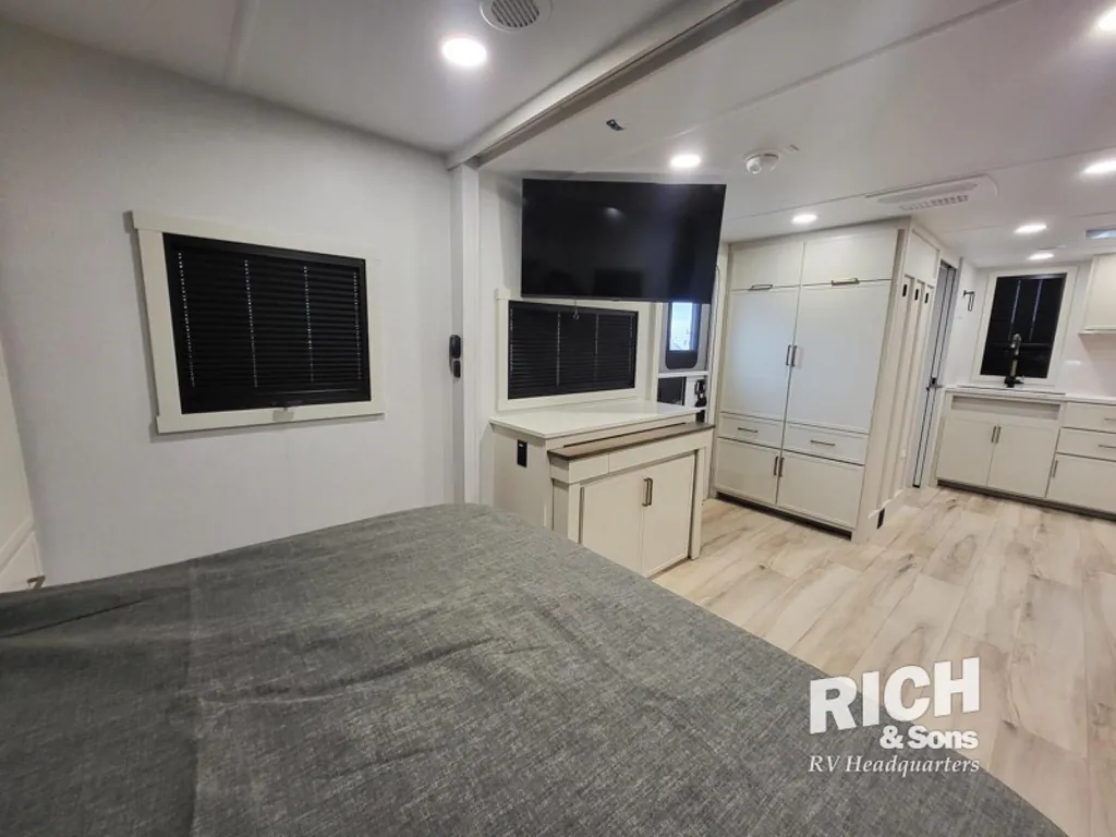 2026 Brinkley Model Ix 23X, Photos photo 21