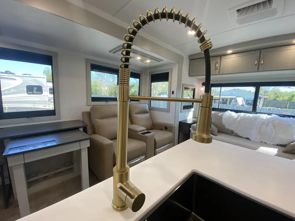 2026 Brinkley Model Z 297, Photos photo 20