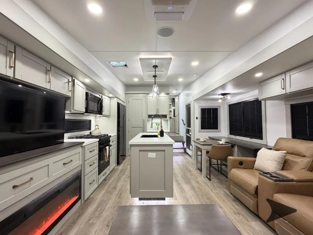 2025 Brinkley Model Z 3100, Photos photo 28