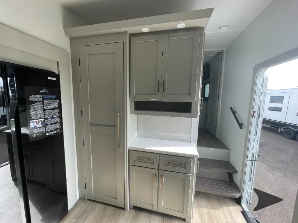 2026 Brinkley Model Z 3515, Photos photo 39