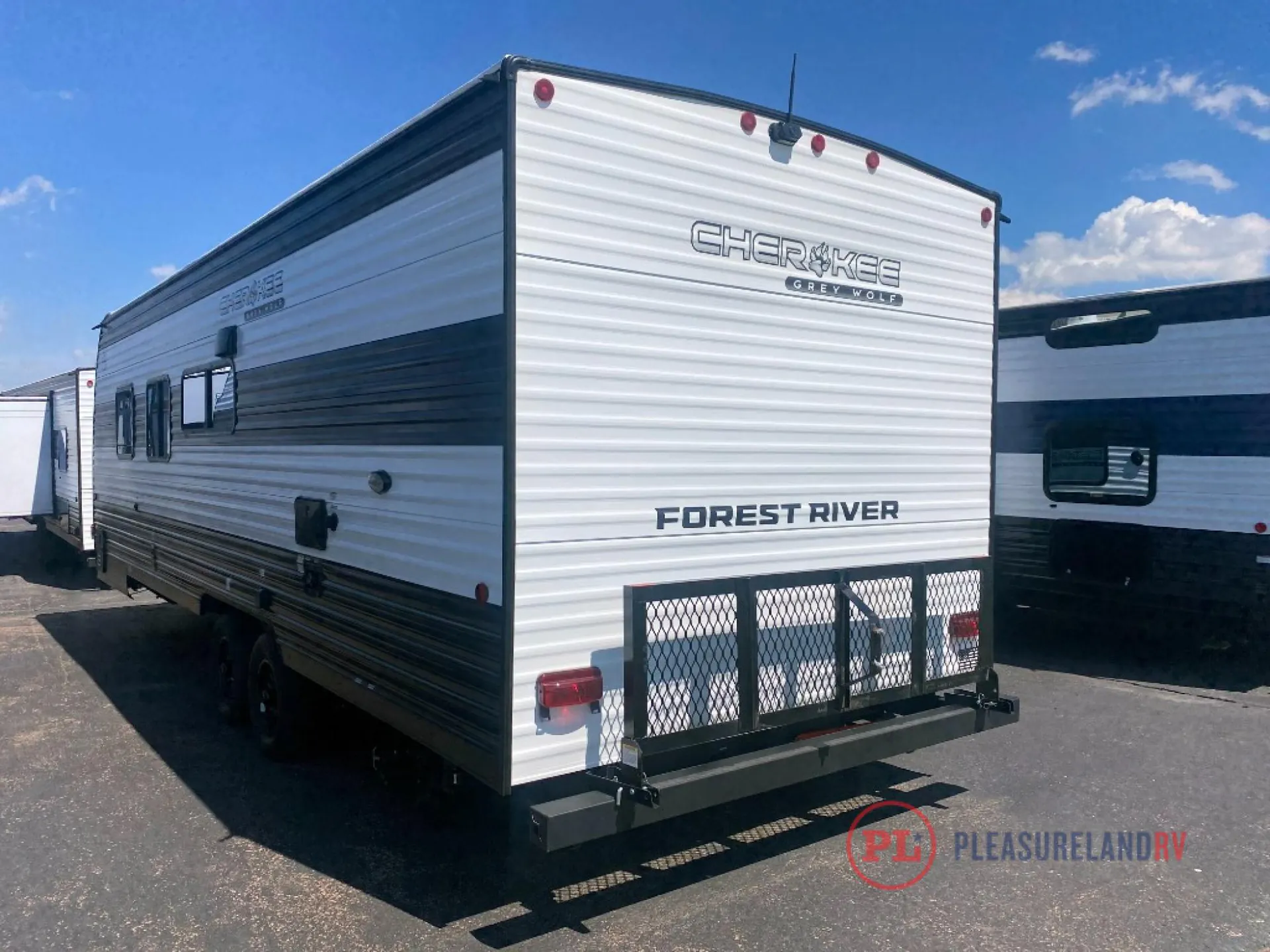 2026 Forest River Cherokee Grey Wolf 26DJSE - Photo 4