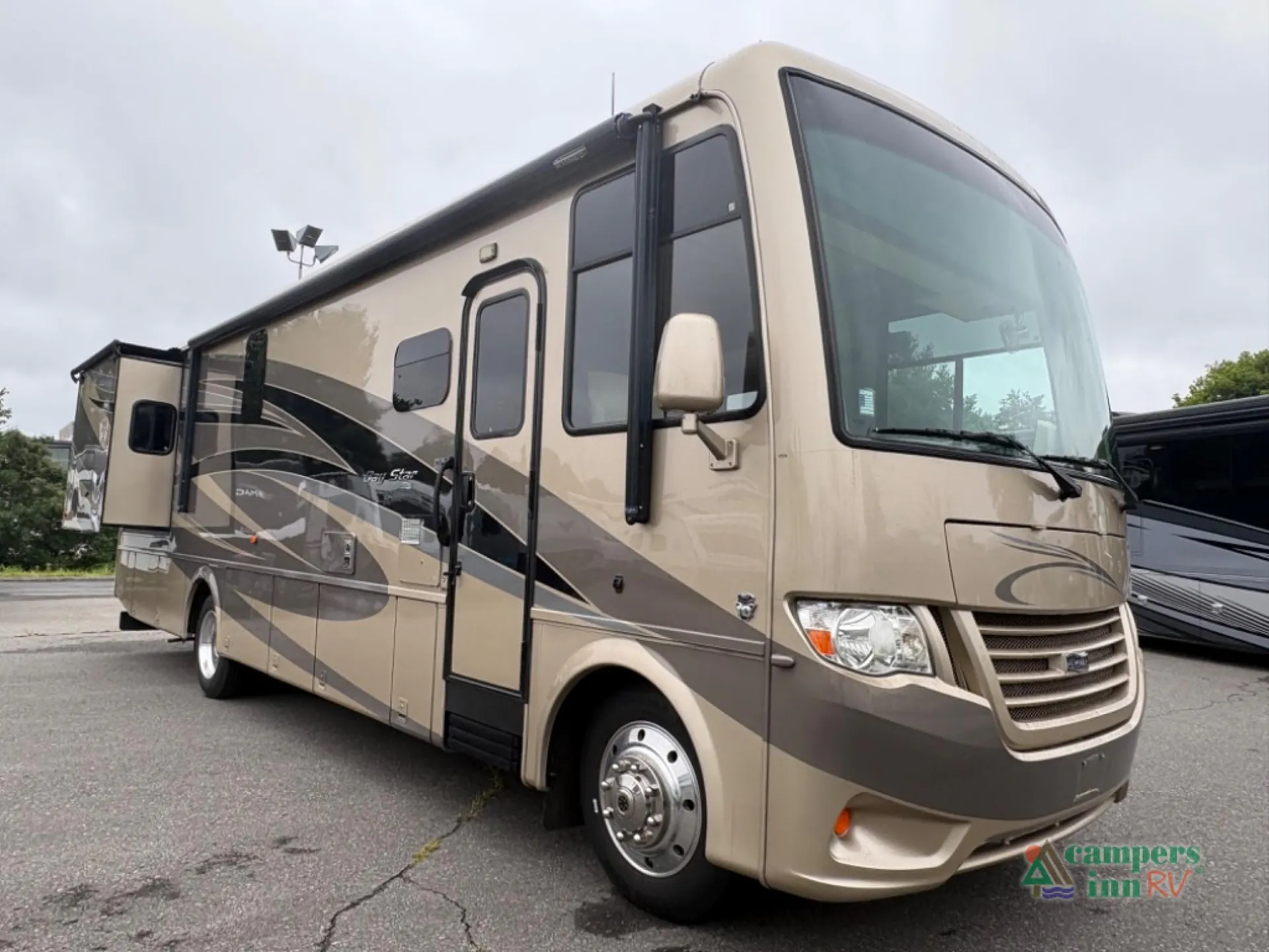 2016 Newmar Bay Star 3401 - Photo 2