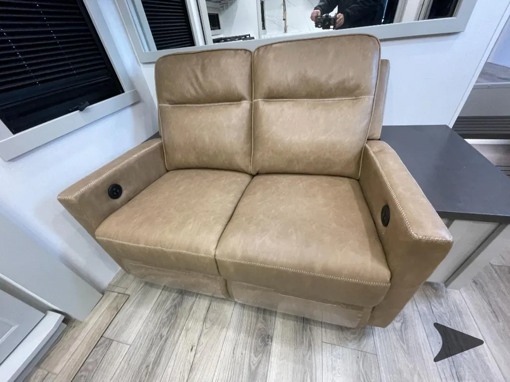 2026 Brinkley Model G 3520, Photos photo 20