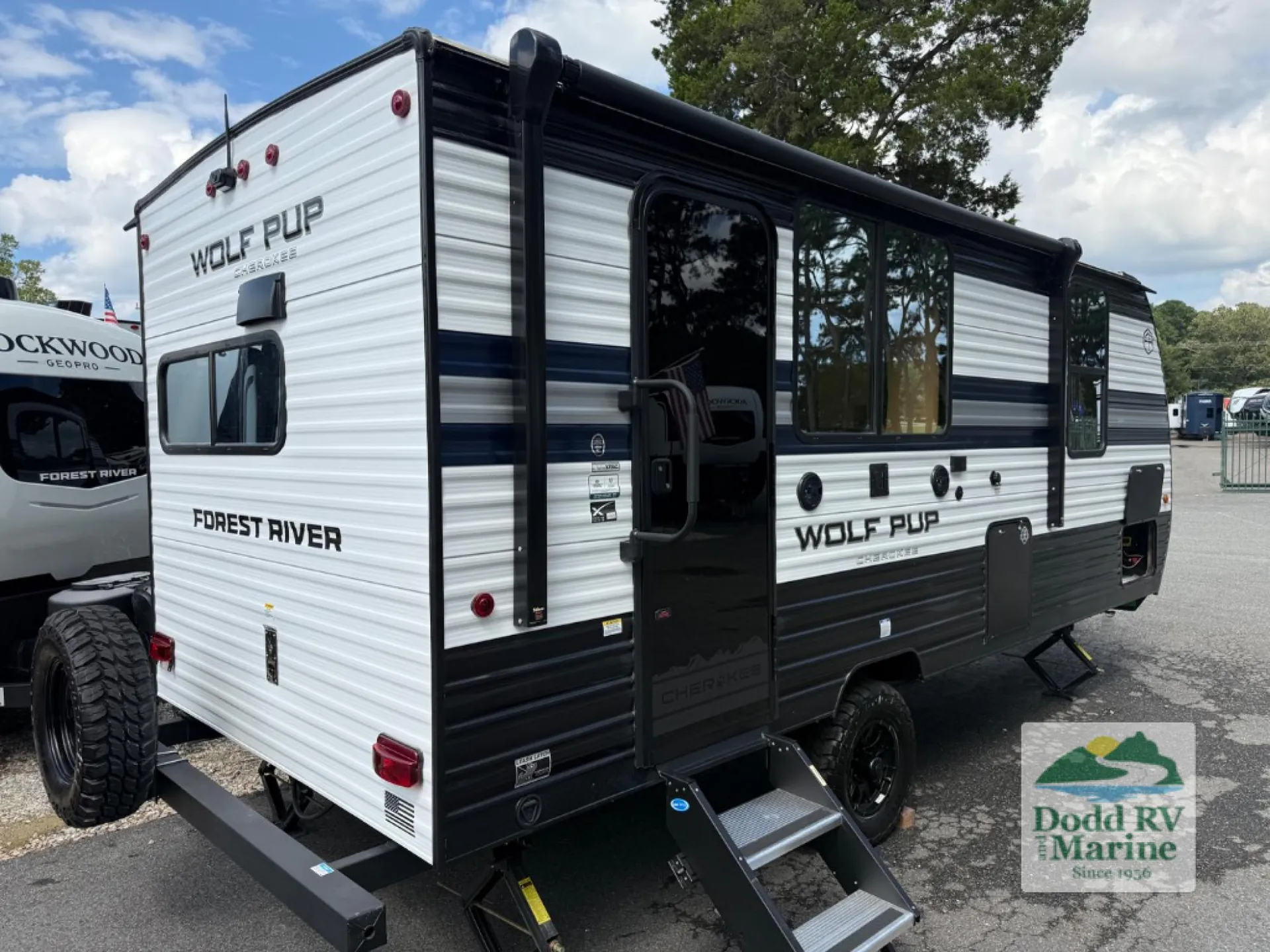 2027 Forest River Cherokee Wolf Pup 17SC - Photo 4
