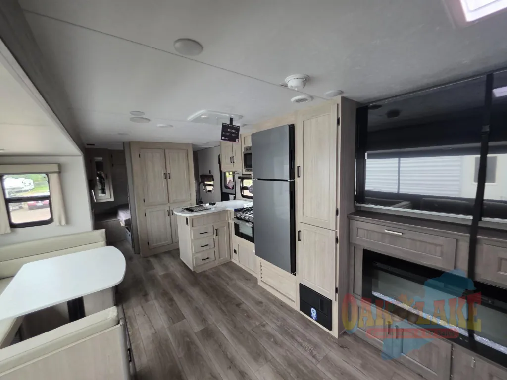 2026 Coachmen Catalina Legacy Edition 273DBHCK, Photos photo 7