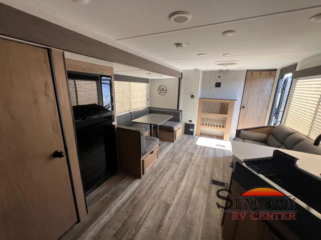 2024 Forest River Cherokee Wolf Den 272BRB, Photos photo 13