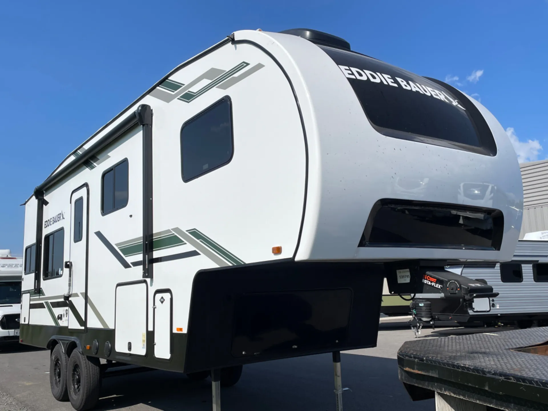 2025 Heartland Eddie Bauer Signature 2500RK - Photo 2