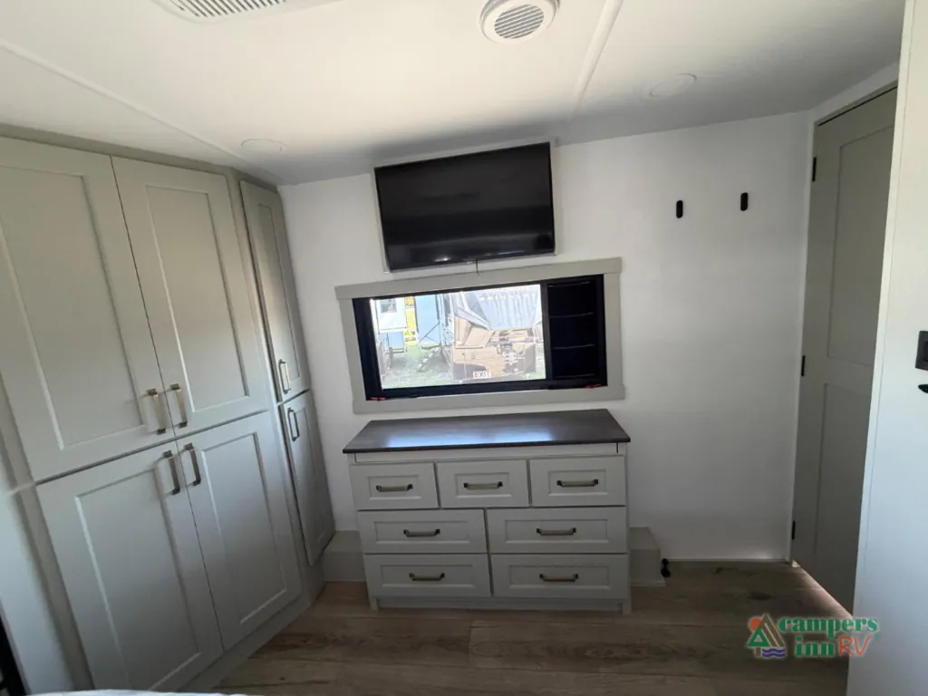 2026 Brinkley Model G 3950, Photos photo 31