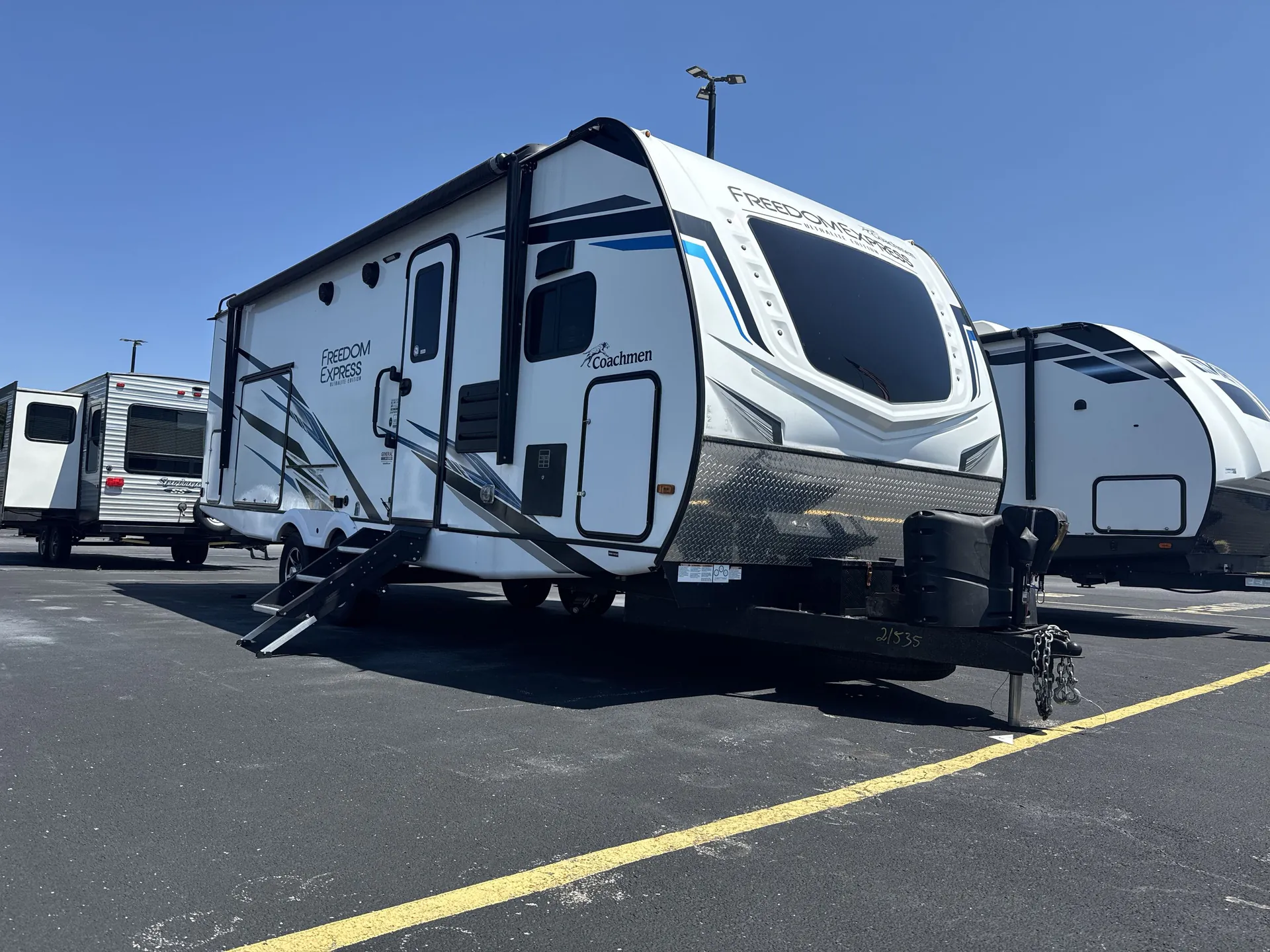 2022 Coachmen Freedom Express 259FKDS - Photo 2
