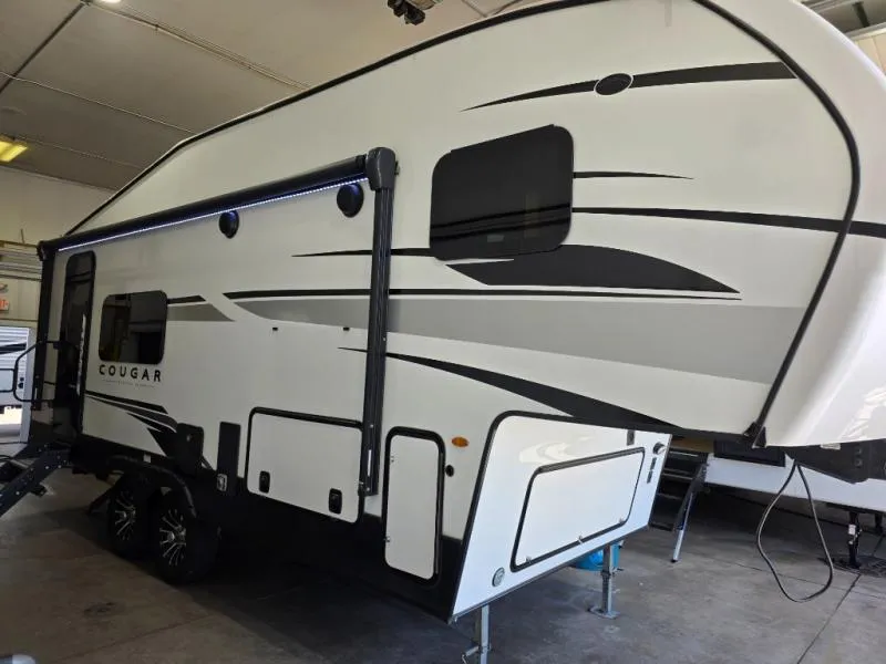 2025 Keystone Cougar Sport 2100RK - Photo 3