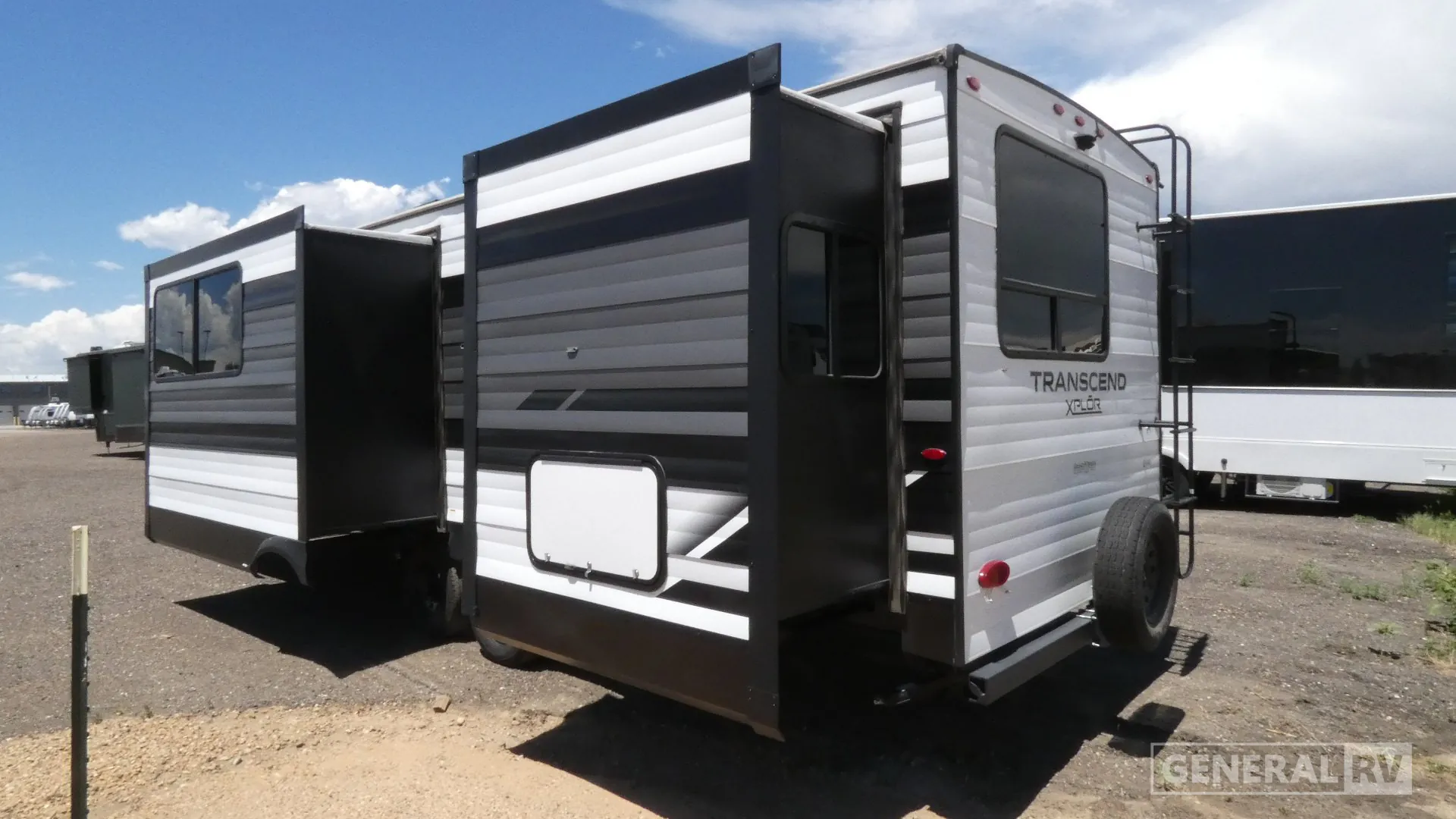 2022 Grand Design Transcend Xplor 251BH - Photo 4